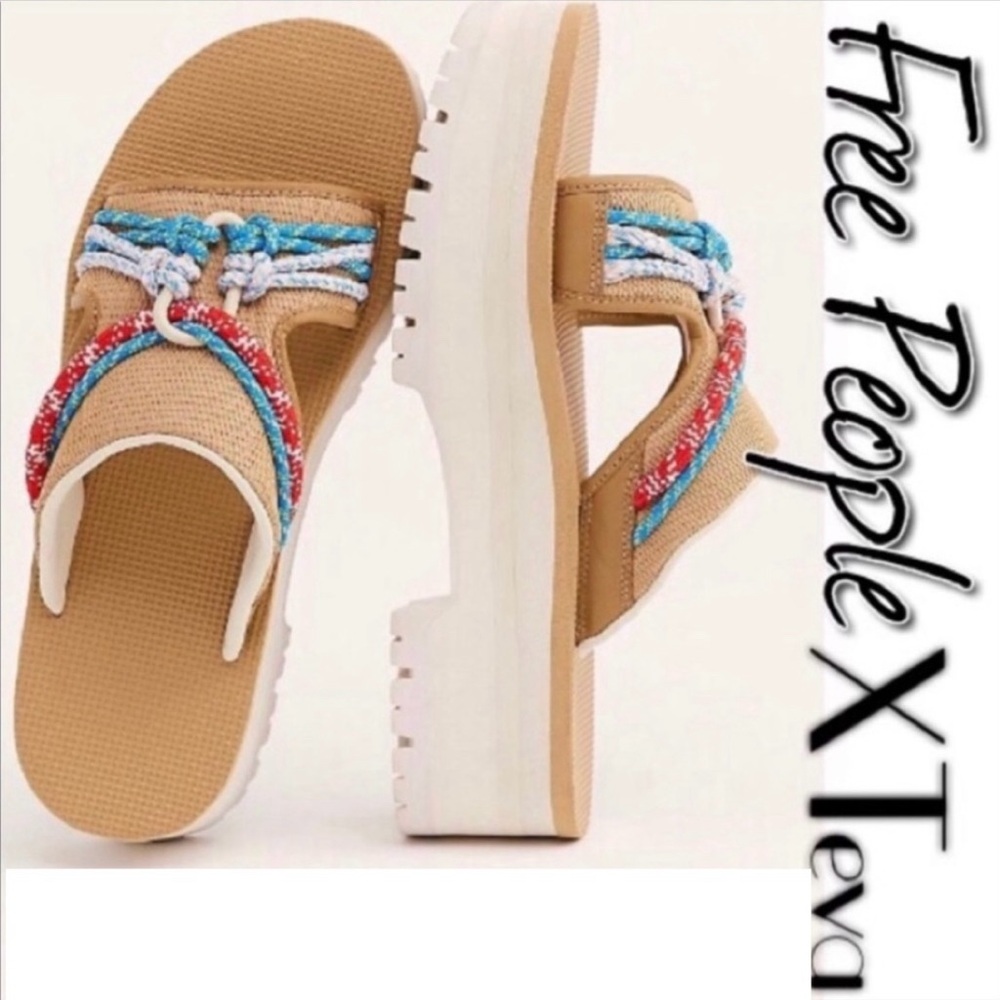 TEVA X Free People Indio Carabiner Slide Sandal EUC US9 EURO40